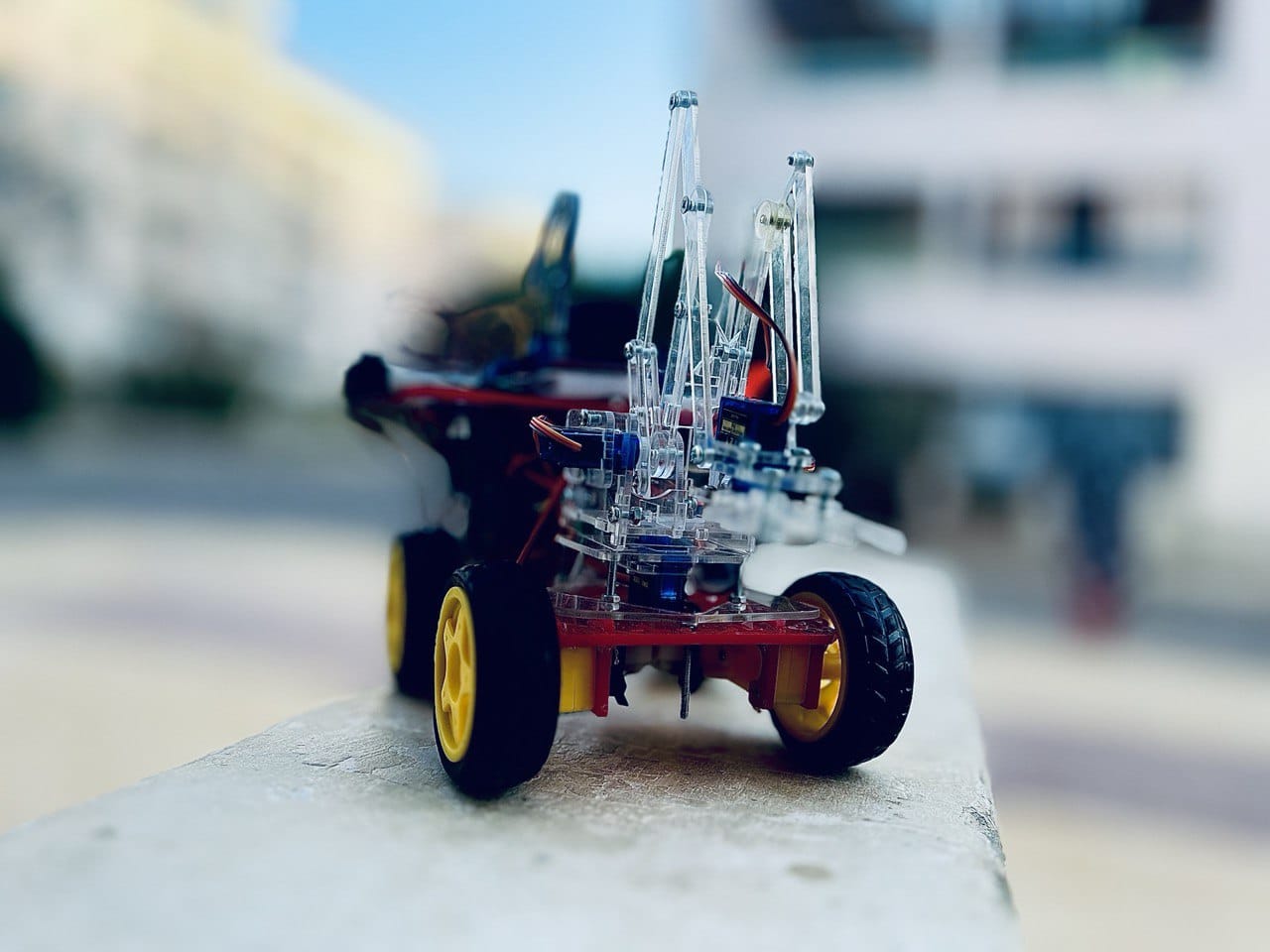 Robotic Arm Car